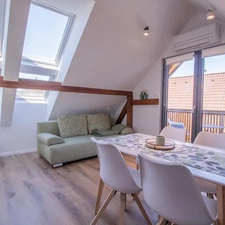 Apartman House - Sky