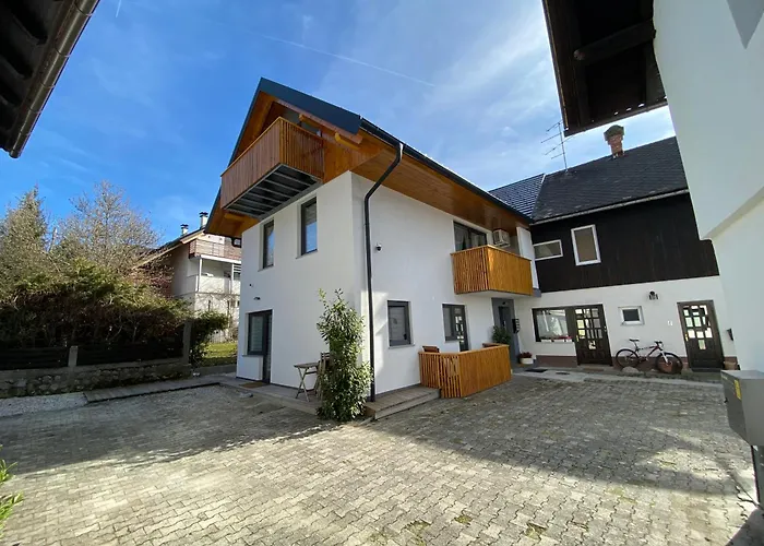 아파트 House - Sky