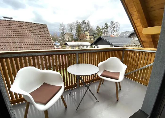 아파트 House - Sky